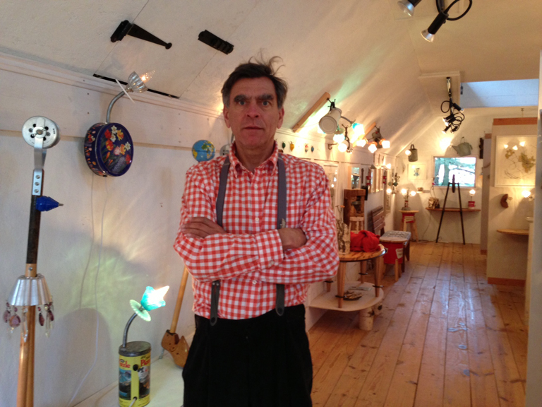 Photograph of Bob Ingram with his work